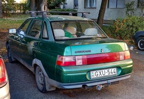 Lada 2107. Foto: erste Wochenende, Mai 2012. - Fahrzeugbilder.de