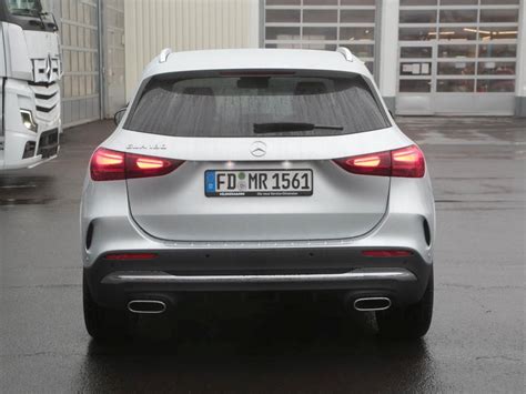 Mercedes Benz GLA 180 AMG MBUX Navi Prem Distronic 360 SpurH