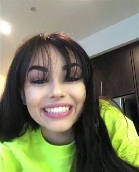 Pin By Gabriela A On Maggie Lindemann Hairstyles With Bangs Short