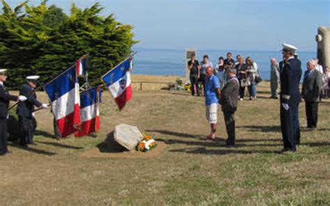 Pointe Du Roselier Un Hommage Aux P Ris En Mer Le T L Gramme