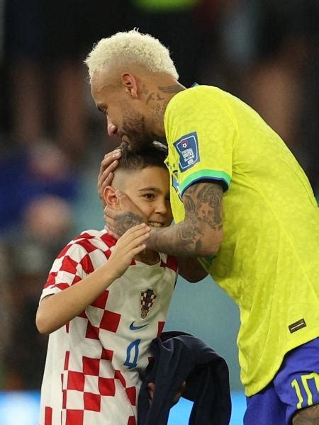 Copa 2022 filho de croata consola Neymar após eliminação do Brasil