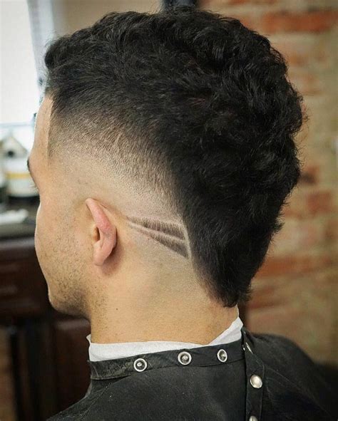 Pin By Enrique Lamas On Corte Pelo V Cut Hair Hair Cuts V Hair