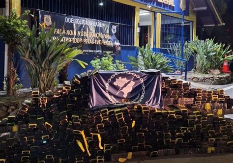 Prf Prende Traficantes E Apreende Uma Tonelada De Maconha Pol Cia