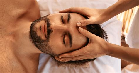 Top 5 Benefits Of Head Massage Barber Republic