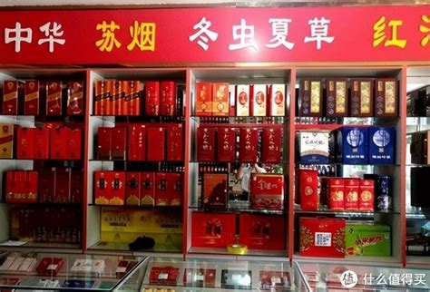 路边看似不起眼的烟酒店，实则在低调发大财，内里“套路”不少 白酒 内里 新浪新闻