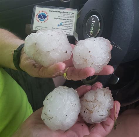 Large Hail And Torrential Rain Targets The Southern Texas Panhandle And