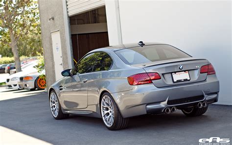 Space Gray Bmw E M Gets Akrapovic Evolution Exhaust Autoevolution