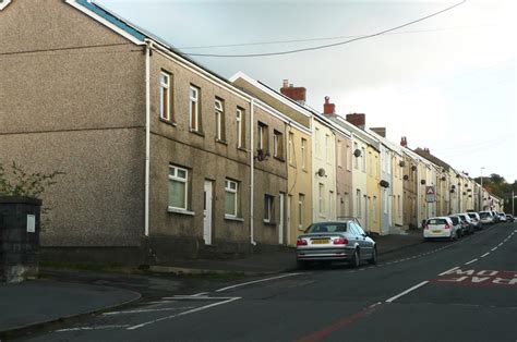 High Street Tumble © Humphrey Bolton Cc By Sa20 Geograph Britain