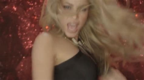 She Wolf Music Video Shakira Image Fanpop