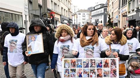 Après Le Suicide De Lucas 13 Ans Sa Troupe De Danse Lui Rend Hommage