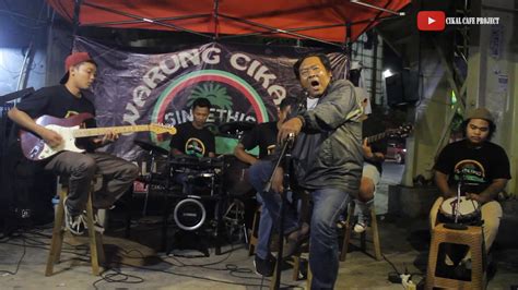 Iwan Fals Bongkar Cover Warung Cikal YouTube