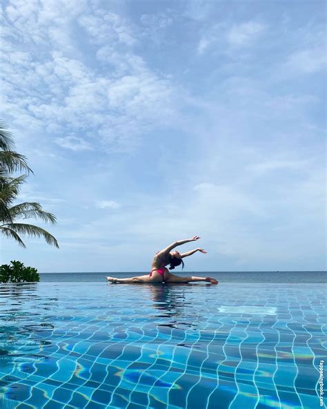 Anysia X Aznbbydoll Nude OnlyFans Leaks Fappening FappeningBook