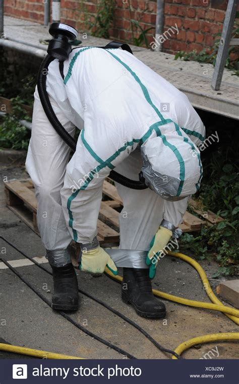 Asbestos Removal Protective Equipment Stock Photos & Asbestos Removal ...