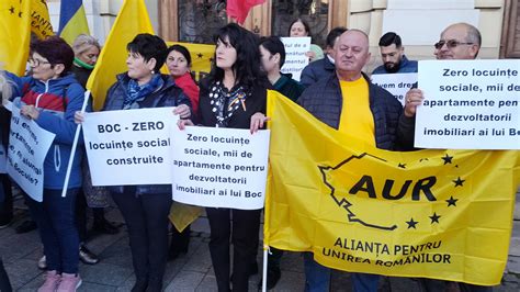 Emil Boc Asaltat De Protestarii De La AUR Clujenii I Au Adus Aminte De