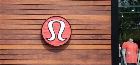 Lululemon Mosaic District