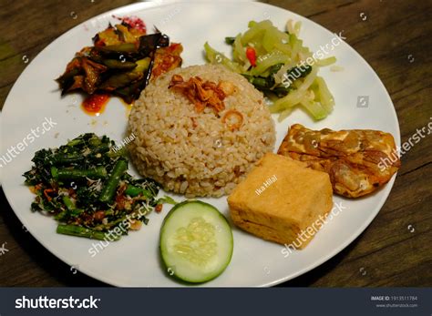 Nasi Campur Vegetarian Brown Rice Green Stock Photo 1913511784 ...