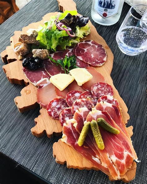 Charcuterie Corse Spécialité et Panier sur notre Epicerie en Ligne