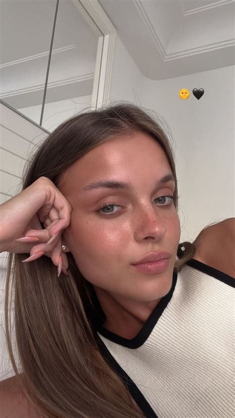 Anna Zak Rannazak12