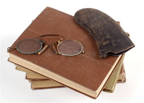 Antique Reading Glasses Stock Image Image Of Education 2532825