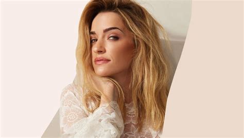 Ginny And Georgia Star Brianne Howey Sur Le Message Ultime De Lémission