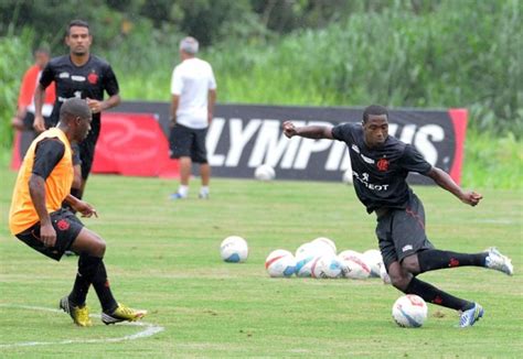 Ap S Surpresa Jorginho Explica Escolha Por Amaral No Time Titular