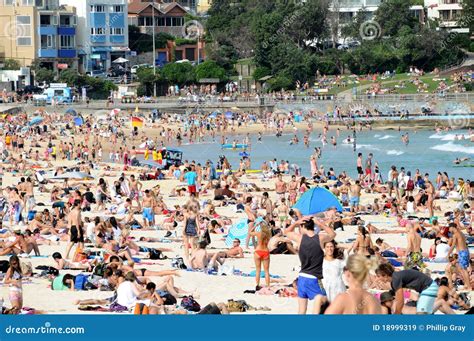 Bondi Beach Editorial Stock Image Image Of Holiday Bikini 18999319