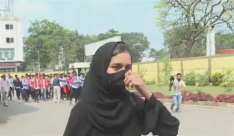 Burqa Clad College Girl Shouts Allahu Akbar Amid Hijab Row In