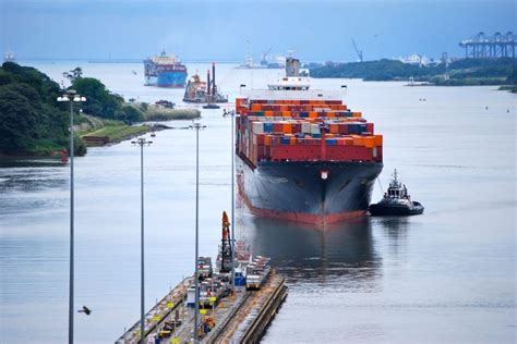 Transporte Marítimo Y Fluvial Nuestromar