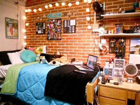 9 Ways To Organize Your Dorm And Maximize Space Dorm Room Layouts Dorm