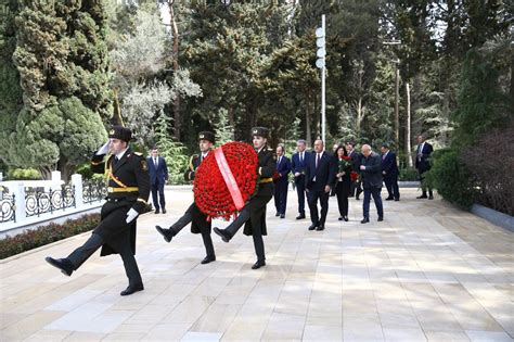 Mevlüt Çavuşoğlu ve beraberindeki TBMM heyetinden Bakü de anlamlı