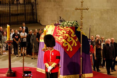 Mort dElizabeth II qui est invité ou pas aux funérailles de la reine