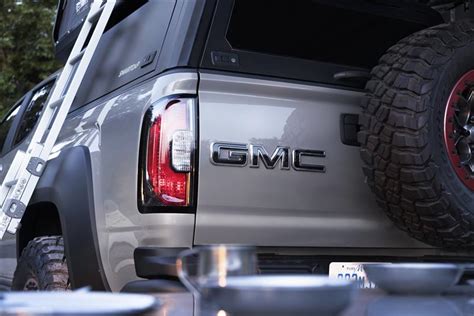 2021 GMC Canyon AT4 OVRLANDX Off Road Concept Image Photo 15 Of 22