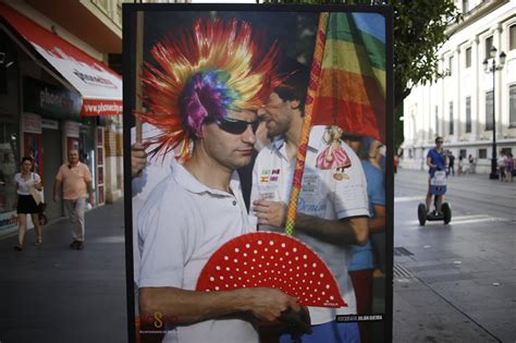 Fotos Polémica por una muestra sobre el Orgullo Gay España EL PAÍS