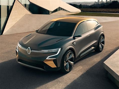 New Renault 5 electric car revealed: price, specs and release date | carwow