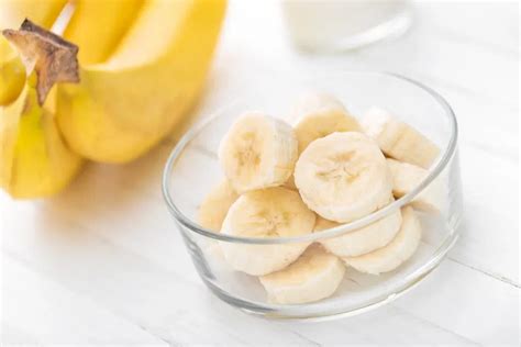 Why Do Tennis Players Eat Bananas Reasons It S Benefits In