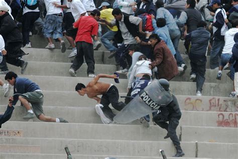 La Violencia En El F Tbol Historia Cronolog A Y An Lisis De Los