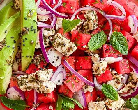 Vandmelonsalat med feta Skøn melonsalat med vegansk feta