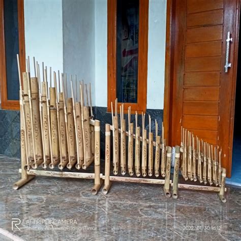 Jual Angklung Sarinande 8 Nada 3 Oktaf Di Pisah Bambu Putih Jumlah