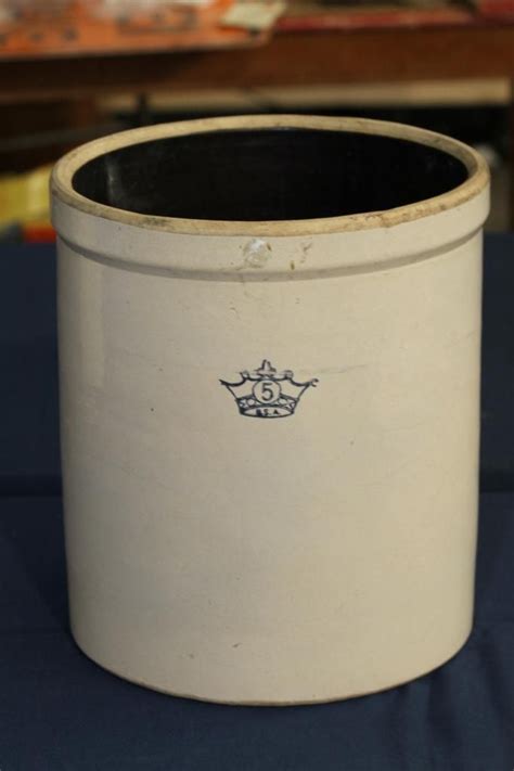 5 Gallon Crown Stoneware Crock