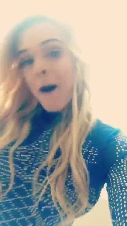 Dirty Playing Shemale Porn XHamster