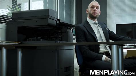 Coworkers Guillaume Wayne And Malek Tobias Ass Breed In Toilet