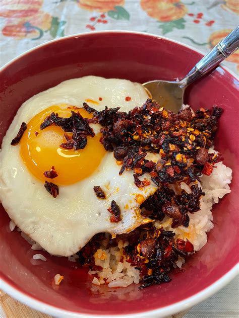 Lao Gan Ma Chili Crisp And Rice With An Egg On It Rputaneggonit