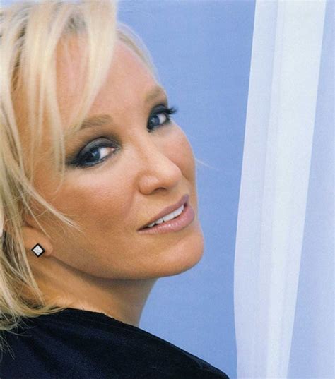 With New Album In The Works Tanya Tucker Hits The Road Music