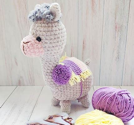 Llama Con Capa Amigurumi Patr N Gratis Lovelycraft