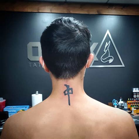 √100以上 Neck Name Tattoo Designs For Male 207171 Mbaheblogjpw6h0