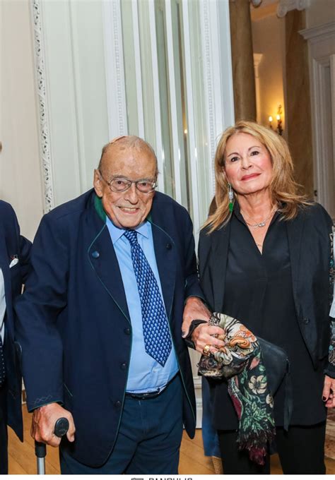 Νινέτα Φιξ: Η γυναίκα πίσω από το «χρυσό» deal των €18 εκατ. για το ...