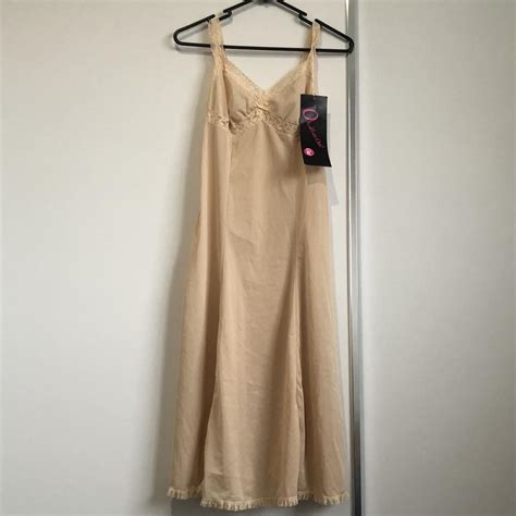 Vintage Lingerie Slip Stunning Nude Colour Lace Depop