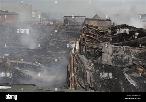 Industriegebaeude gebrochen Fotos und Bildmaterial in hoher Auflösung