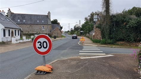 Travaux Une Rue Ferm E Vers Le Bourg De Ploubazlanec