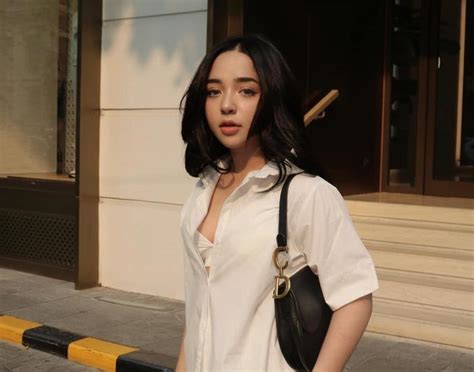 Nhan sắc xinh đẹp nóng bỏng của hot girl lai Tây sao